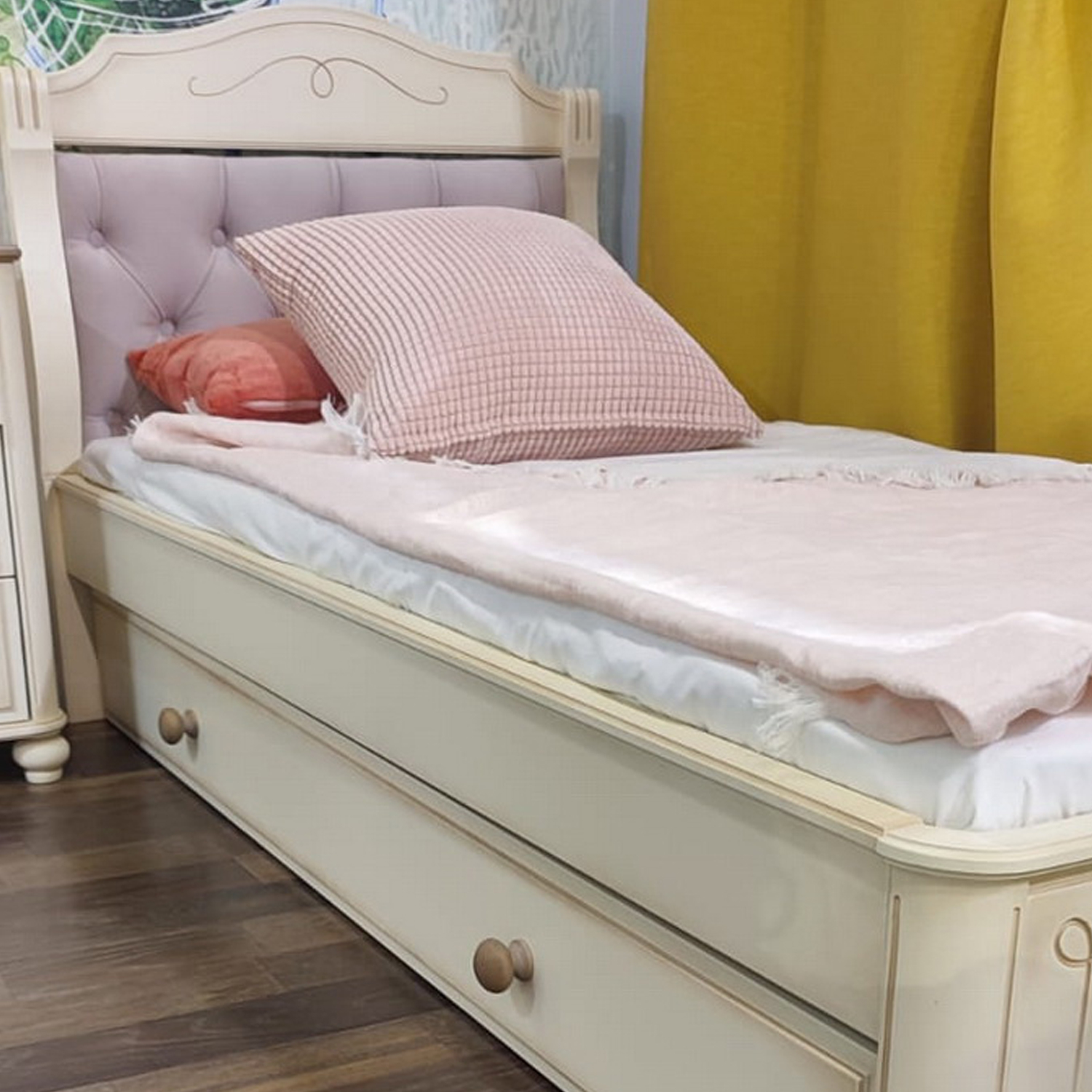 Кровать мягкая односпальная массив Бетти №37 800х1600