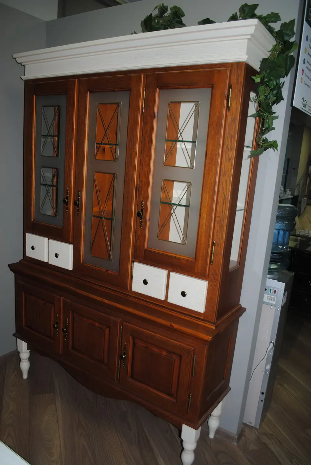 Сервант Валенсия 2-51 сосна