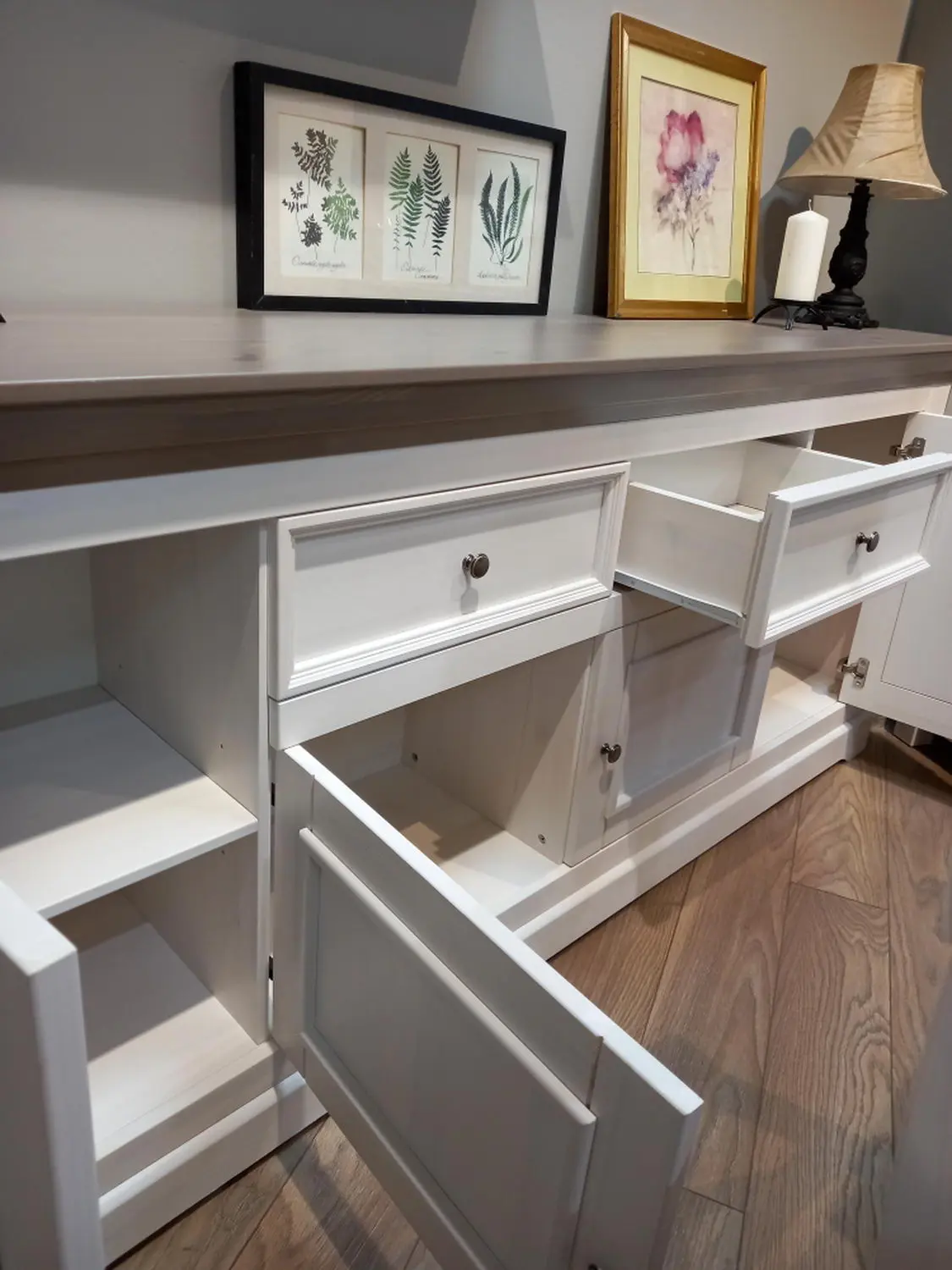 Комод Форест 4-дверный с 2-я ящиками белый воск/серый