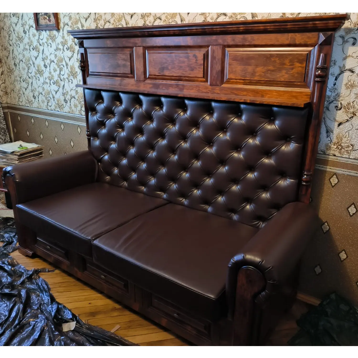 Диван из кожи в цвете дуб Луи Филипп НК 03 (кожзам)