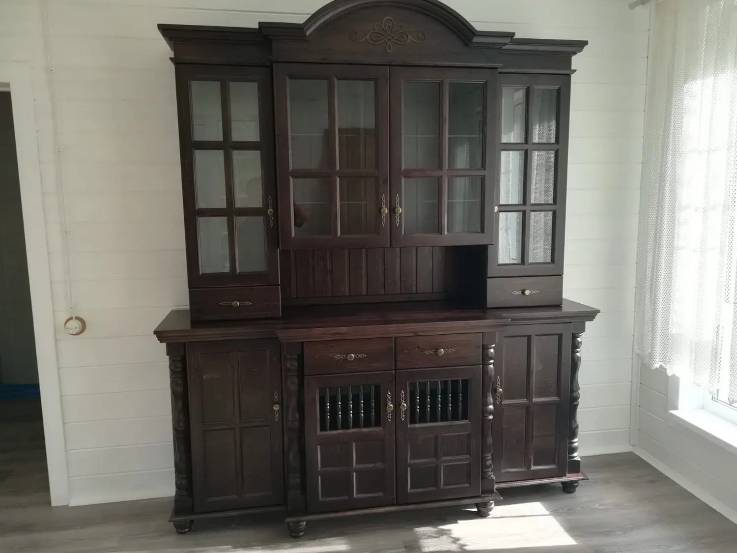 Сервант Валенсия 2-73  сосна