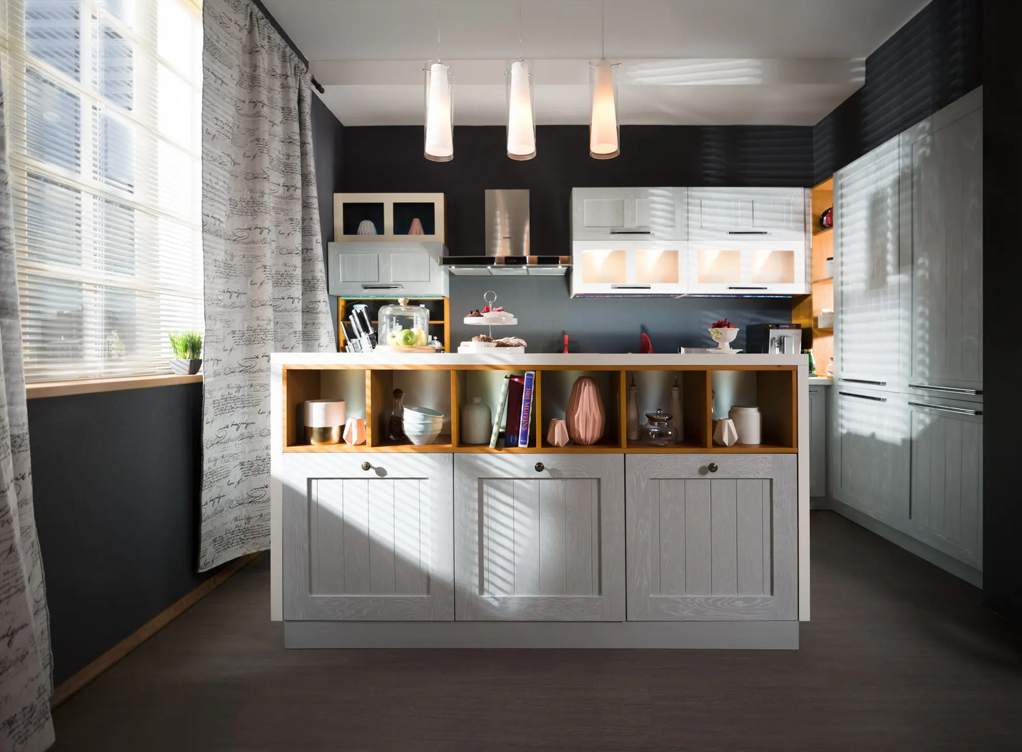 Кухня массив сосны Снежный дуб (цена за п/м)