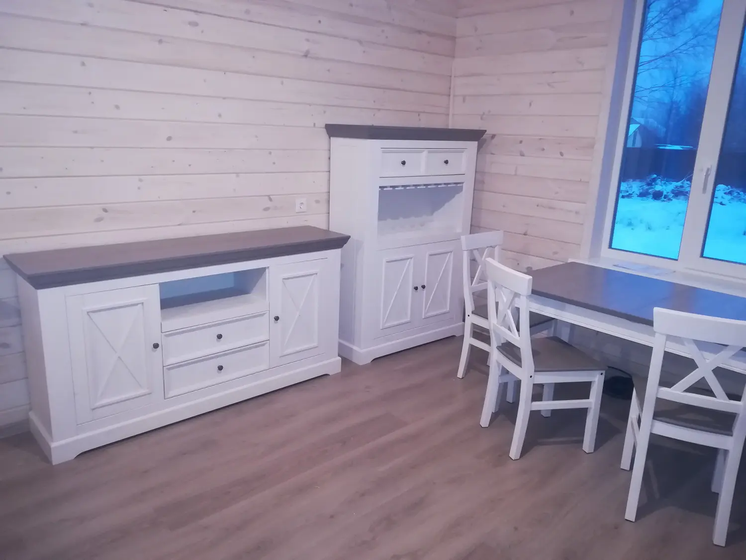 Комод Форест 2-дверный с 2-я ящиками белый воск/серый