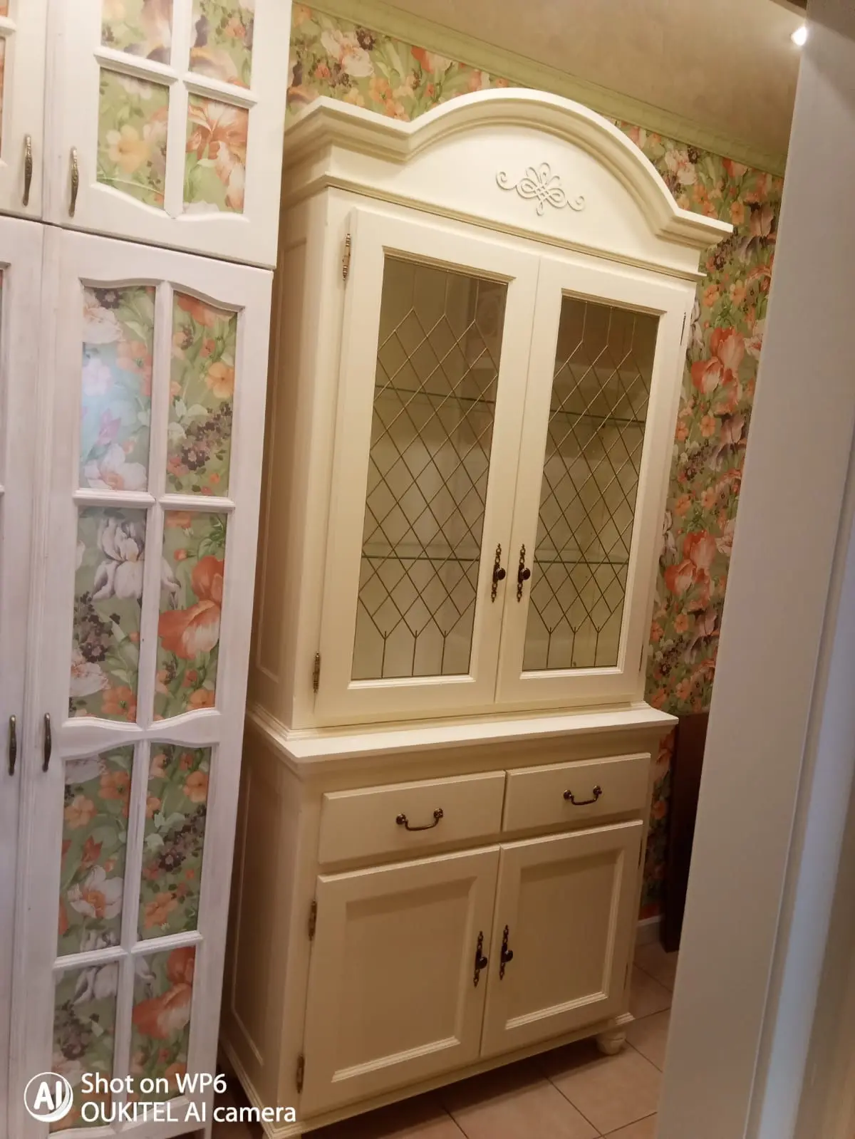 Сервант Валенсия 2-8  сосна