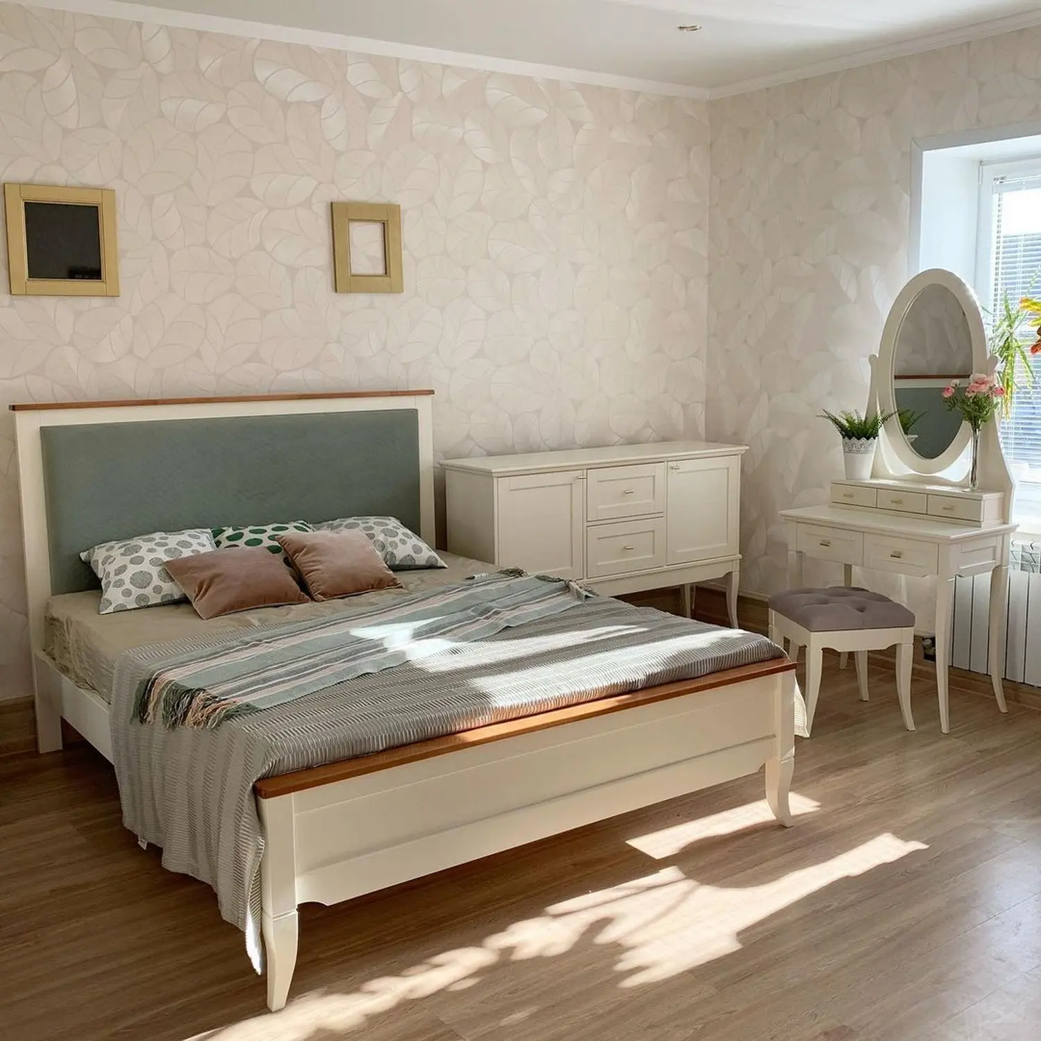 Кровать  "Римини"1800х2000  с мягким изголовьем