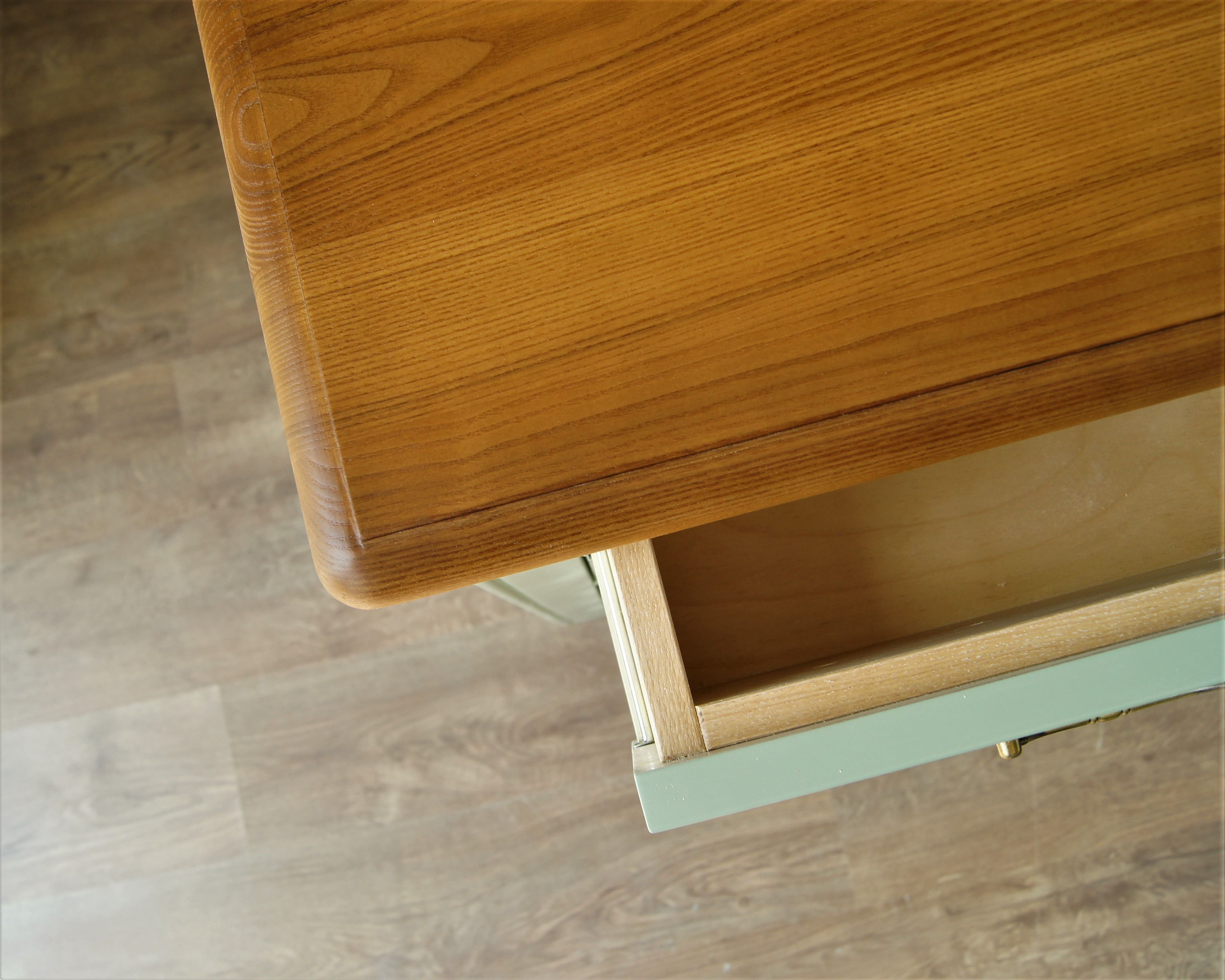 Комод массив Olivia на пять ящиков