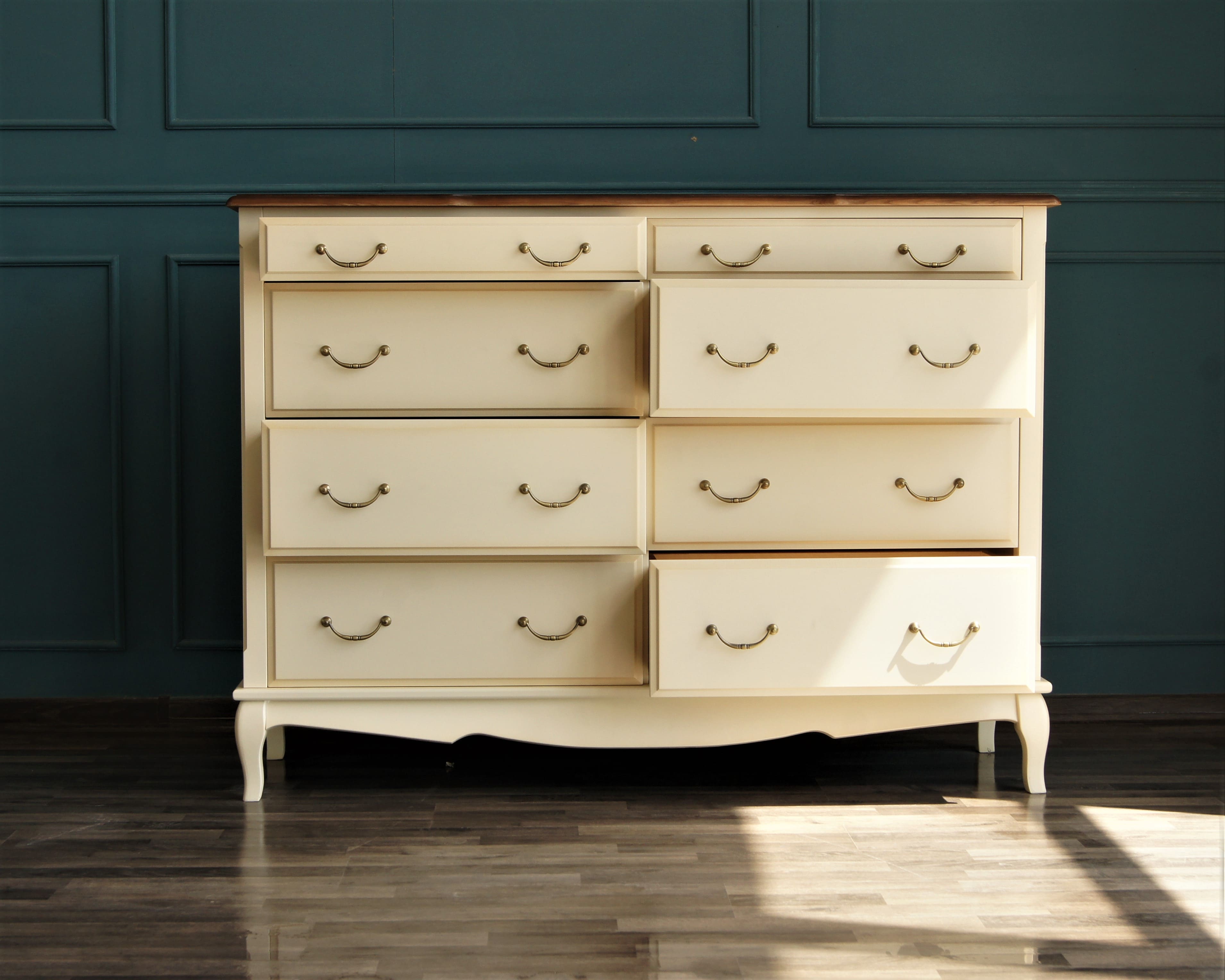 Комод массив «Leontina» на восемь ящиков