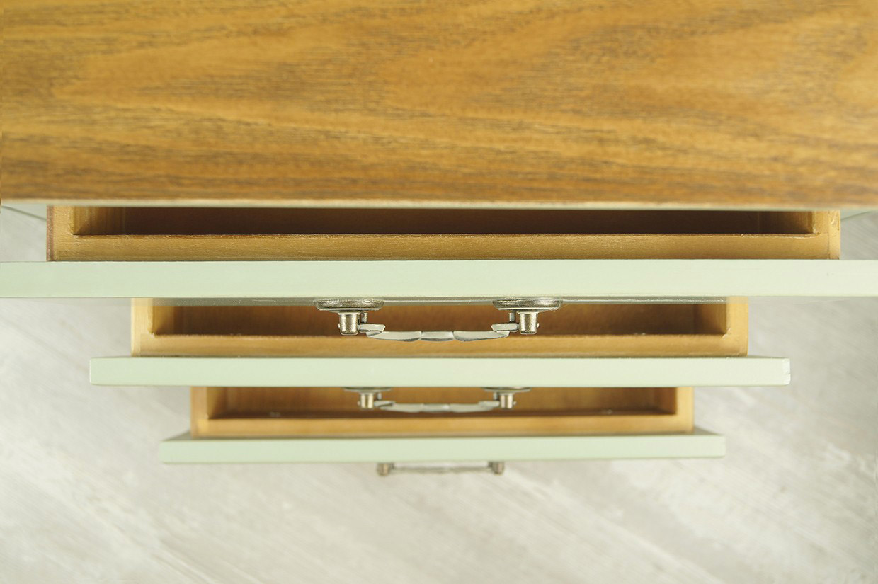 Тумба прикроватная "Olivia" на 3 ящика