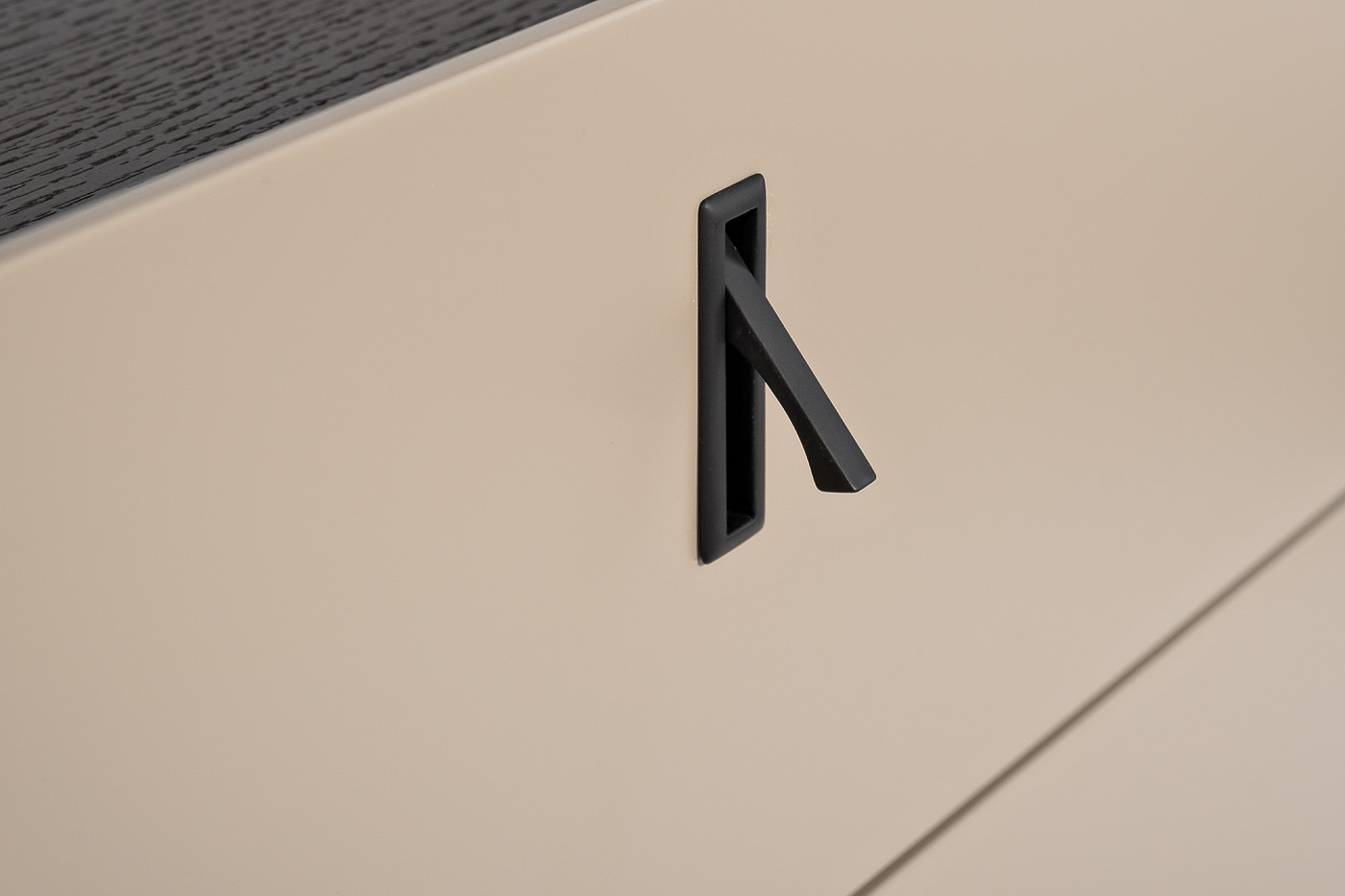 77IP-NS817/1 Тумбочка с двумя ящиками светлая