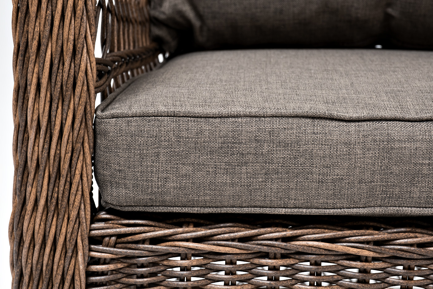 "Грандинелли" кресло из искусственного ротанга, цвет коричневый