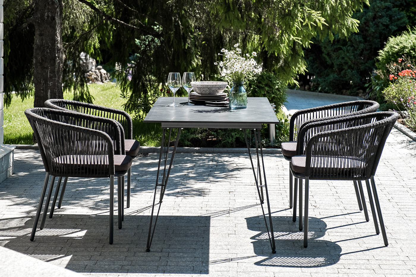 "Руссенто" обеденный стол из HPL 150х80см, цвет "черный мрамор"